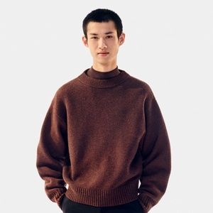 Premium Lambswool Low Gauge Crew Neck Sweater